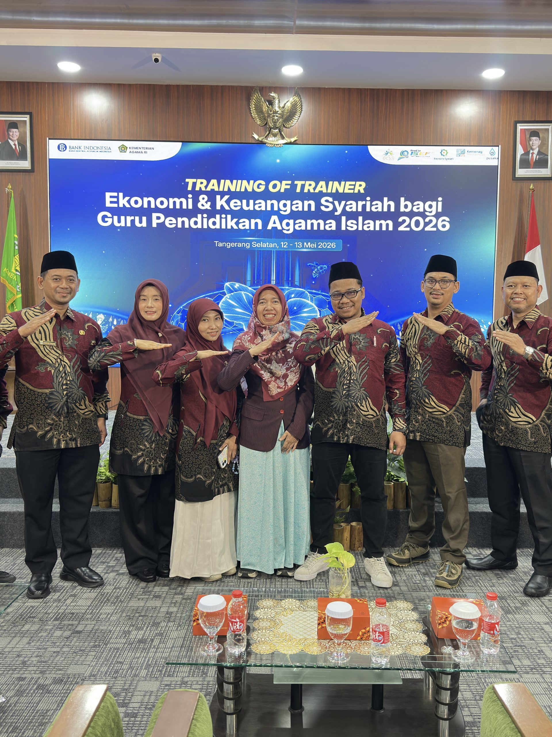 Lawan Pinjol dan Judol! Guru PAI Ikuti ToT Ekonomi Syariah 2026 Lawan Pinjol dan Judol! Guru PAI Ikuti ToT Ekonomi Syariah 2026
